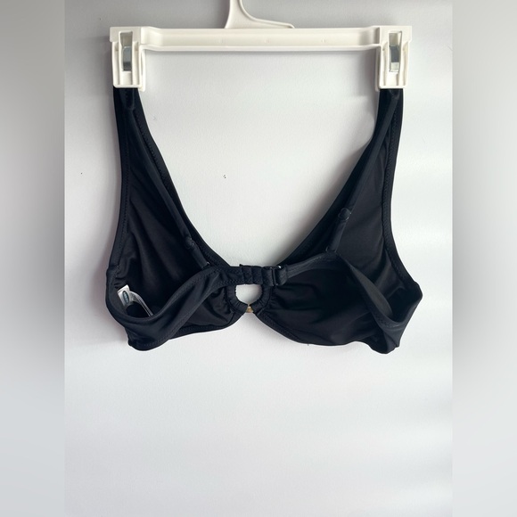 Bikini Top with Tortoiseshell Print Detail - Picture 3 of 5